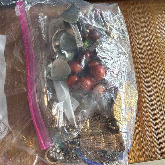 Jewelry Bundle Mixed Assortment 1.2 lb - Picture 2 of 5